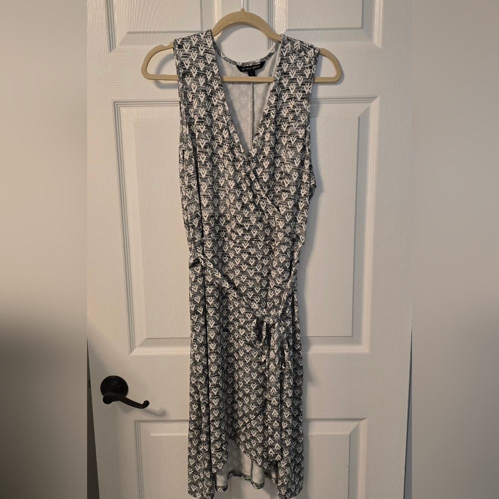 Women's sleeveless dress